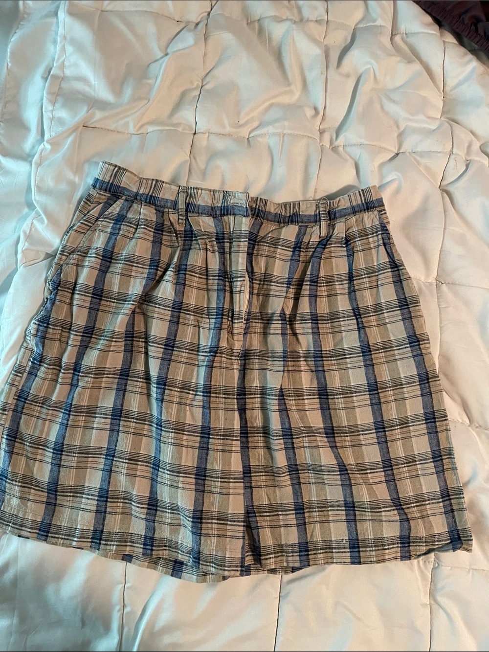 Woman’s  Plaid Casual Shorts - Beige & Blue